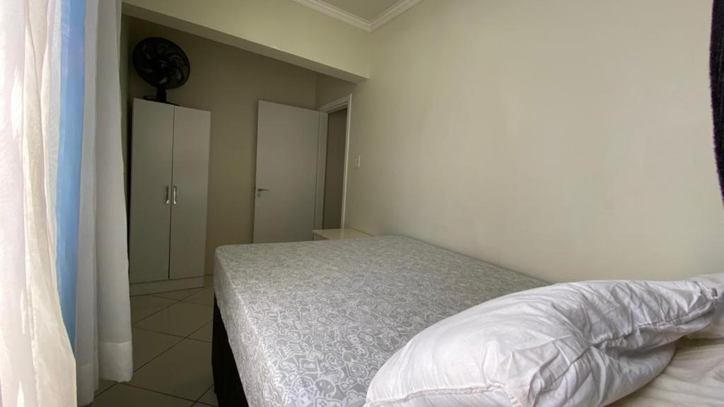 Vista Mar Lateral Adm Por Cancoq Guest House Balneário Camboriú Exterior foto